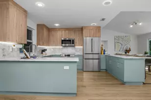 5311 Hickory Wood Dr, Naples, FL 34119 - Photo 5