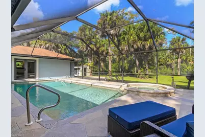5311 Hickory Wood Dr, Naples, FL 34119 - Photo 35
