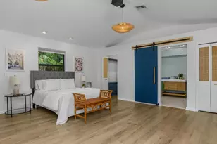 5311 Hickory Wood Dr, Naples, FL 34119 - Photo 15