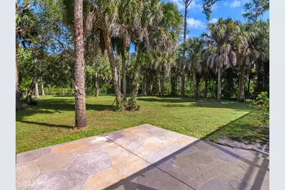 5311 Hickory Wood Dr, Naples, FL 34119 - Photo 37