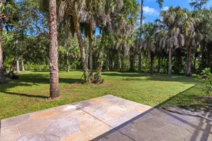 5311 Hickory Wood Dr, Naples, FL 34119 - Photo 37
