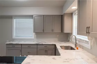 1313 Thompson St, North Fort Myers, FL 33903 - Photo 7