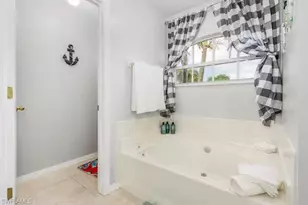 2705 SW 11th Pl, Cape Coral, FL 33914 - Photo 17