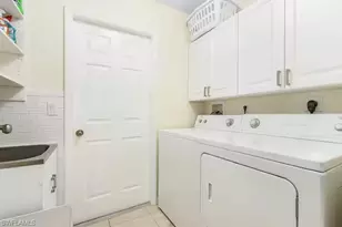 2705 SW 11th Pl, Cape Coral, FL 33914 - Photo 23