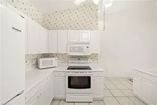 1010 Partridge Cir, Naples, FL 34104 - Photo 17