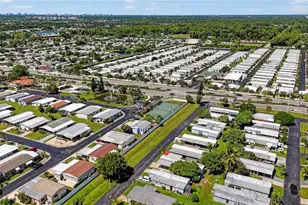 4 Oceans Blvd, Naples, FL 34104 - Photo 35