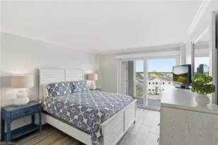 1300 Gulf Shore Blvd N, Naples, FL 34102 - Photo 13