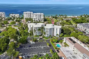 1300 Gulf Shore Blvd N, Naples, FL 34102 - Photo 25