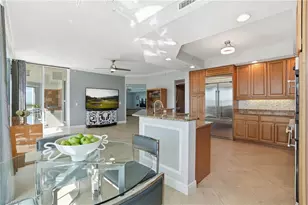 285 Grande Way, Naples, FL 34110 - Photo 15