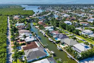 1923 Snook Dr, Naples, FL 34102 - Photo 27