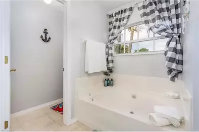 2705 SW 11th Pl, Cape Coral, FL 33914 - Photo 15