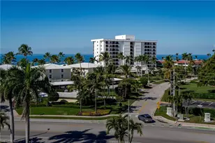 2150 Gulf Shore Blvd N, Naples, FL 34102 - Photo 9