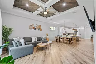 3530 Hibiscus Ave, Naples, FL 34104 - Photo 15