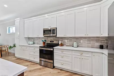 3530 Hibiscus Ave, Naples, FL 34104 - Photo 3