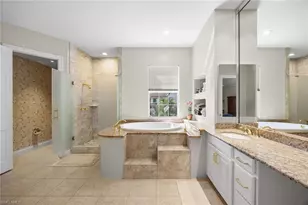 265 Colonade Cir, Naples, FL 34103 - Photo 29