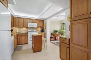 117 Bobolink Way, Naples, FL 34105 - Photo 7