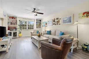 117 Bobolink Way, Naples, FL 34105 - Photo 3