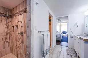 6585 Nicholas Blvd, Naples, FL 34108 - Photo 9