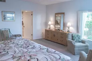 5817 Glencove Dr, Naples, FL 34108 - Photo 9