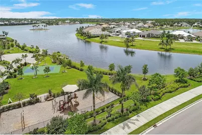 14391 Laguna Springs Ln, Naples, FL 34114 - Photo 39