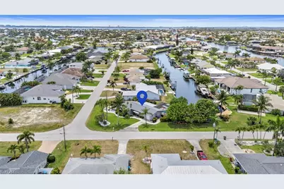 4902 Seville Ct, Cape Coral, FL 33904 - Photo 7