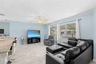 4902 Seville Ct, Cape Coral, FL 33904 - Photo 17