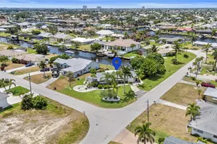 4902 Seville Ct, Cape Coral, FL 33904 - Photo 3