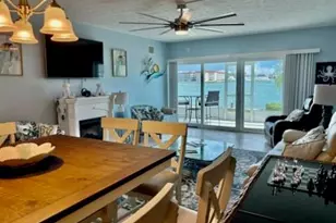 60 Pelican St W, Naples, FL 34113 - Photo 9