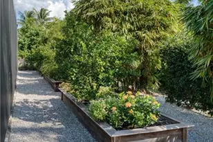 516 Neapolitan Ln, Naples, FL 34103 - Photo 41