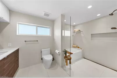 516 Neapolitan Ln, Naples, FL 34103 - Photo 25