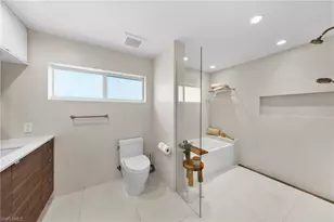 516 Neapolitan Ln, Naples, FL 34103 - Photo 25