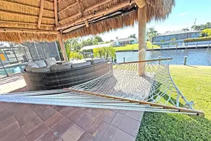 2818 SE 17th Pl, Cape Coral, FL 33904 - Photo 37