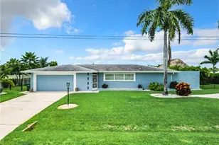 2818 SE 17th Pl, Cape Coral, FL 33904 - Photo 1