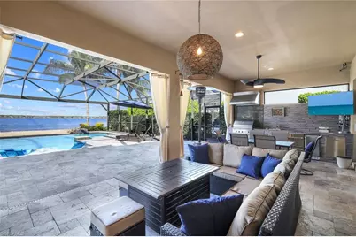 9075 Breakwater Dr, Naples, FL 34120 - Photo 27