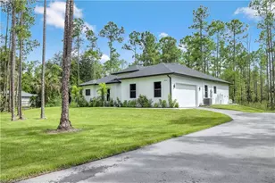 2668 39th Ave NE, Naples, FL 34120 - Photo 3