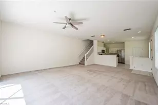 1088 Oxford Ln, Naples, FL 34105 - Photo 9