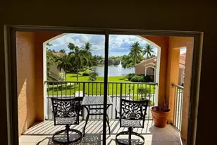 1240 Wildwood Lakes Blvd, Naples, FL 34104 - Photo 1