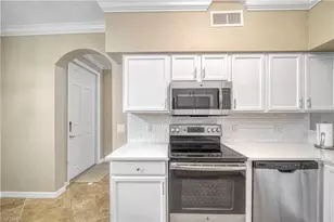 9560 Trevi Ct, Naples, FL 34113 - Photo 9