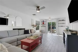 5092 Boxwood Way, Naples, FL 34116 - Photo 9