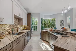 175 Colonade Cir, Naples, FL 34103 - Photo 11