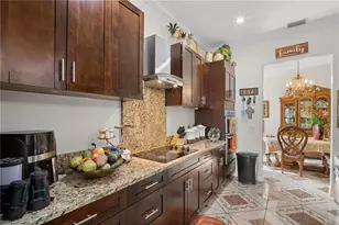 5270 42nd St NE, Naples, FL 34120 - Photo 15