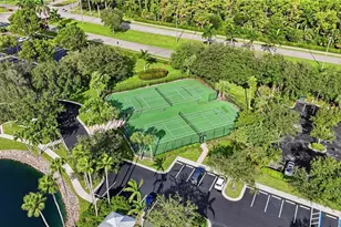 7920 Mahogany Run Ln, Naples, FL 34113 - Photo 11