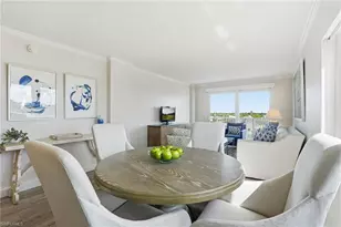 1300 Gulf Shore Blvd N, Naples, FL 34102 - Photo 7