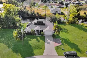 3922 NE 23rd Pl, Cape Coral, FL 33909 - Photo 3