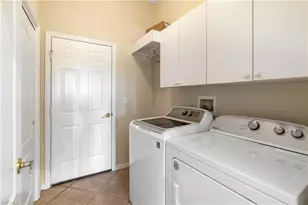 8230 Naples Heritage Dr, Naples, FL 34112 - Photo 15