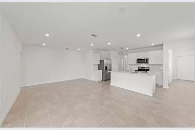 1002 Caloosa Breeze Dr, Labelle, FL 33935 - Photo 7