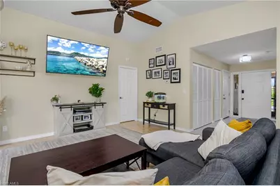 6484 Royal Woods Dr, Fort Myers, FL 33908 - Photo 7