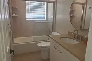 940 Woodshire Ln, Naples, FL 34105 - Photo 13