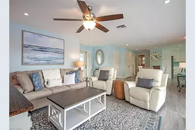 595 Wedge Dr, Naples, FL 34103 - Photo 7