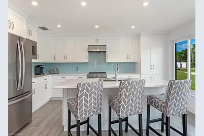 595 Wedge Dr, Naples, FL 34103 - Photo 11